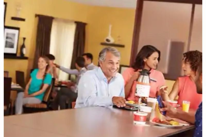 Hampton Inn סדליה מראה חיצוני תמונה